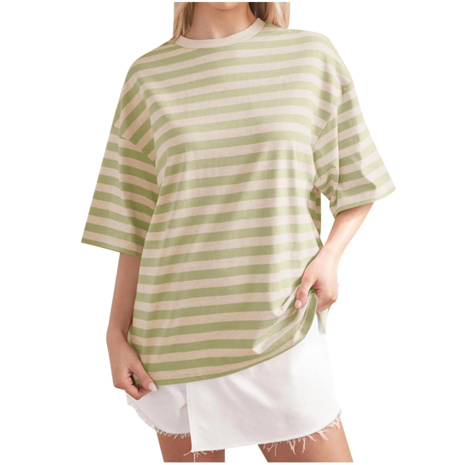 Colette- Damen Übergröße T-Shirt mit buntem Streifenmuster - Image 3