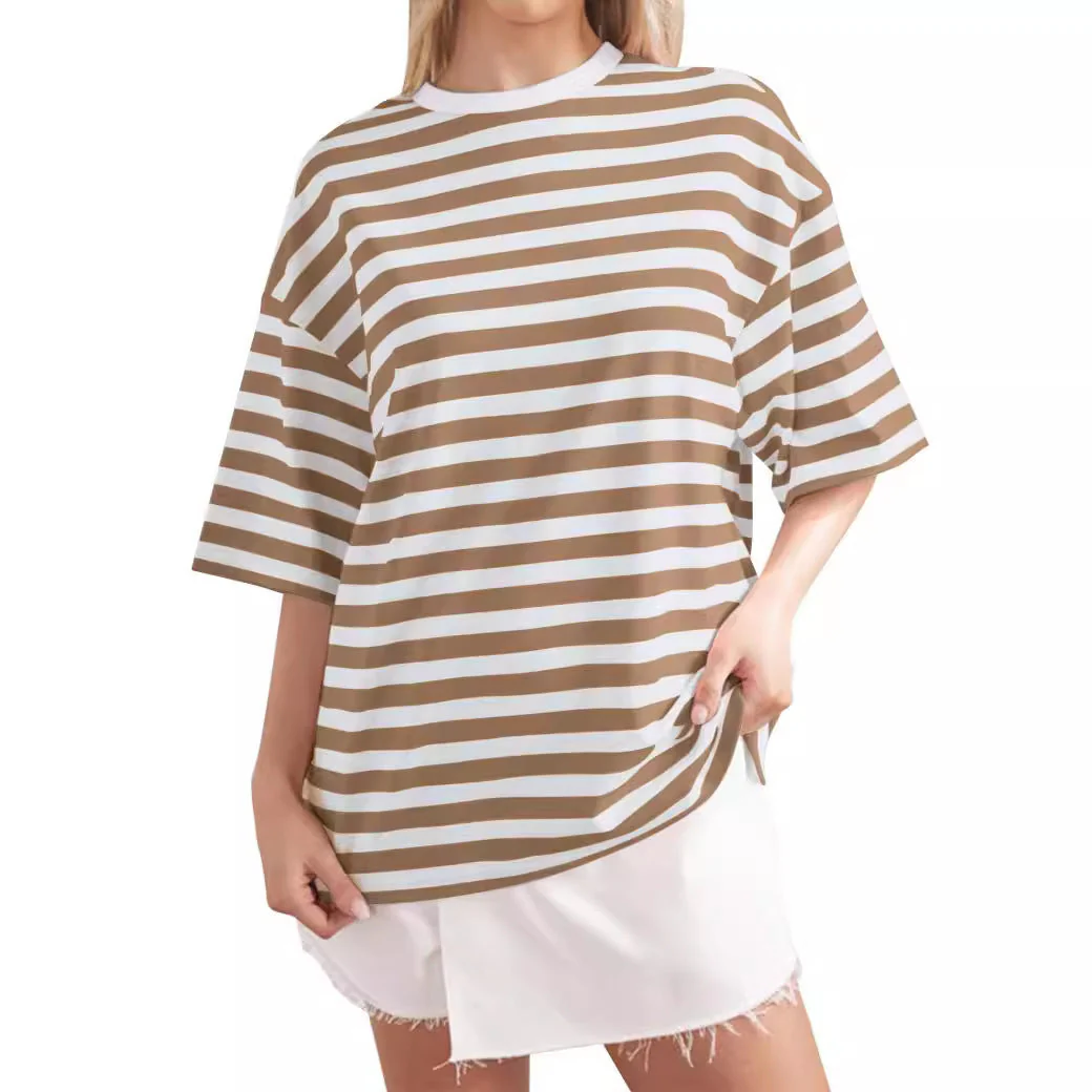 Colette- Damen Übergröße T-Shirt mit buntem Streifenmuster - Image 9