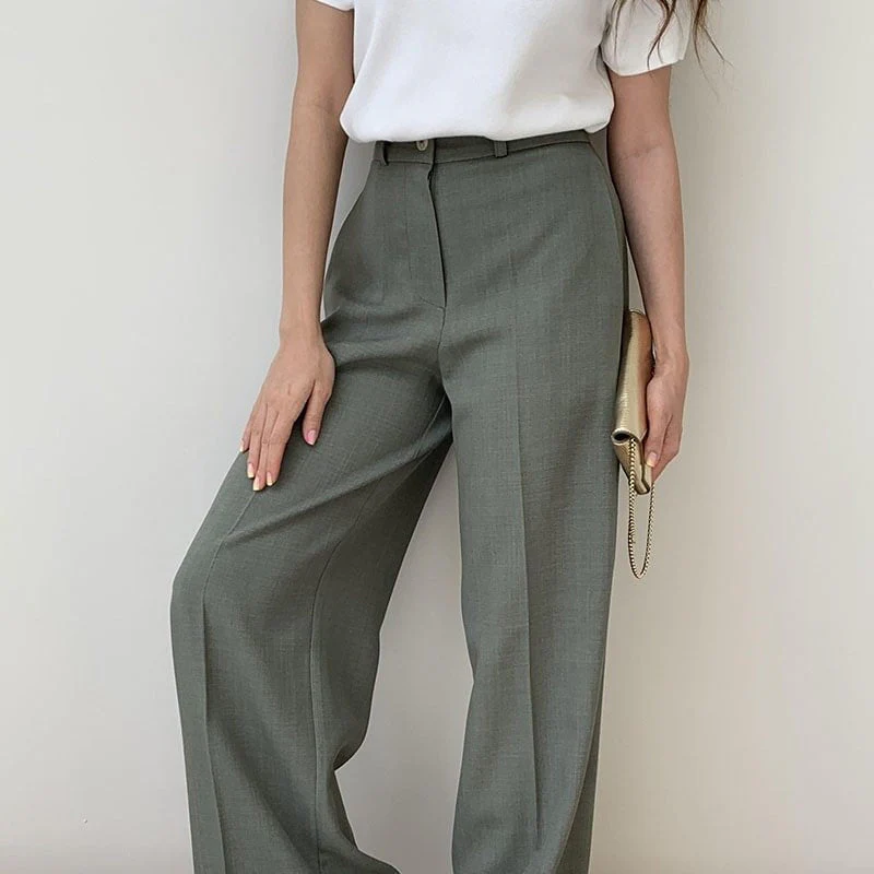 CONFIDENCE SUIT FRAUENPOWER MIT STIL - Image 3