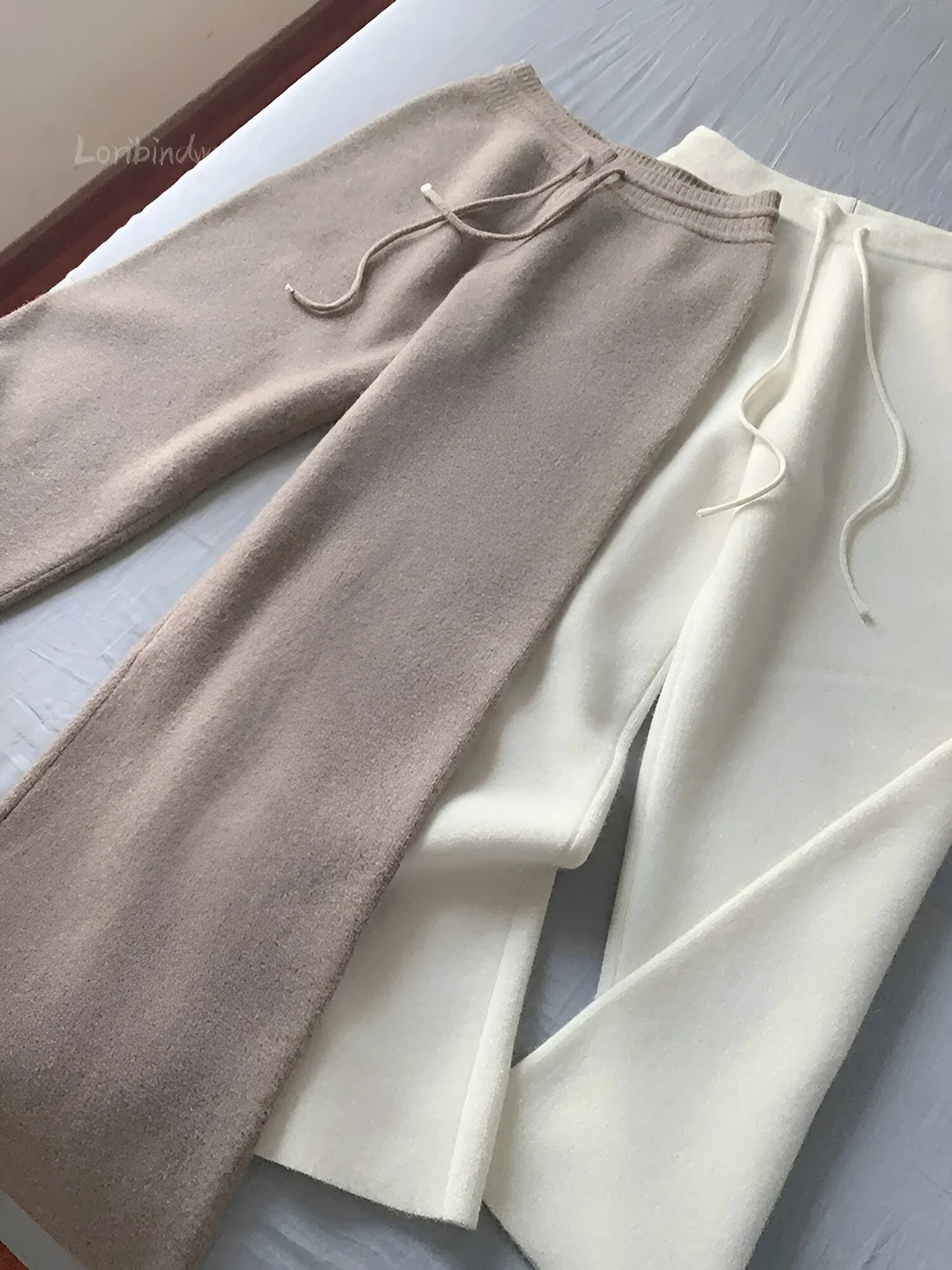Cornelia | Gemütliche Wollstrick-Hosen mit weitem Bein - Image 4