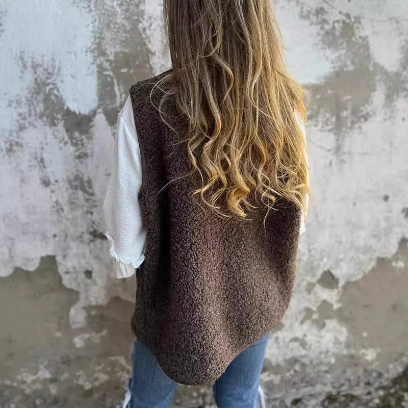 COSY STRICKJACKE MIT KNOPFLEISTE - Image 2