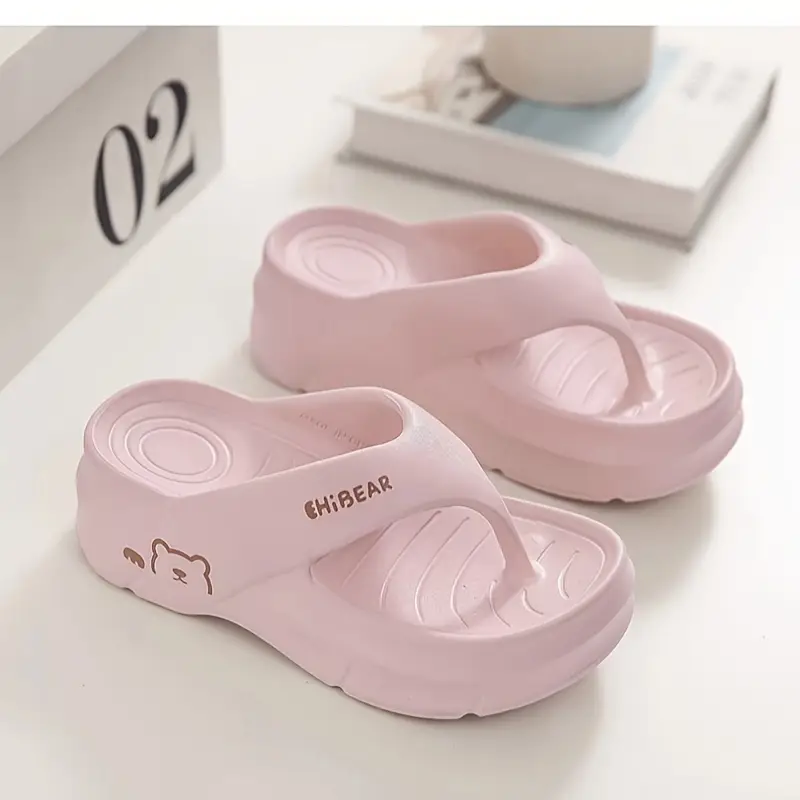 Cresida – Niedliche Plateau-Flip-Flops mit Cartoon-Motiv - Image 2