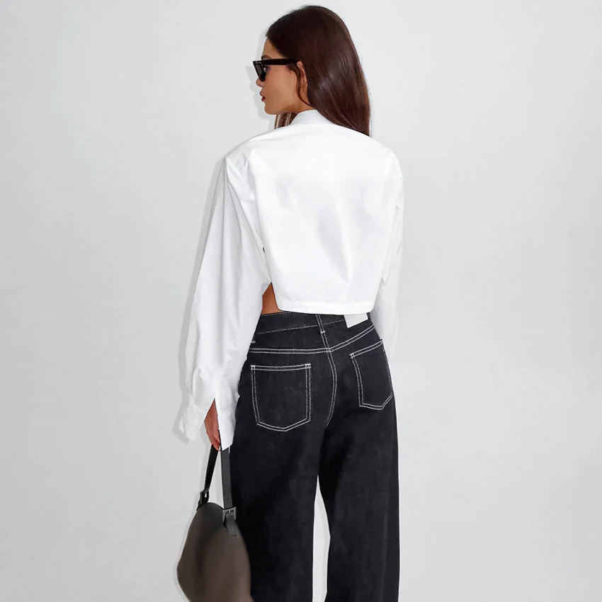Cropped Damenbluse – Modern, Minimalistisch & Modisch Akzentuiert - Image 2