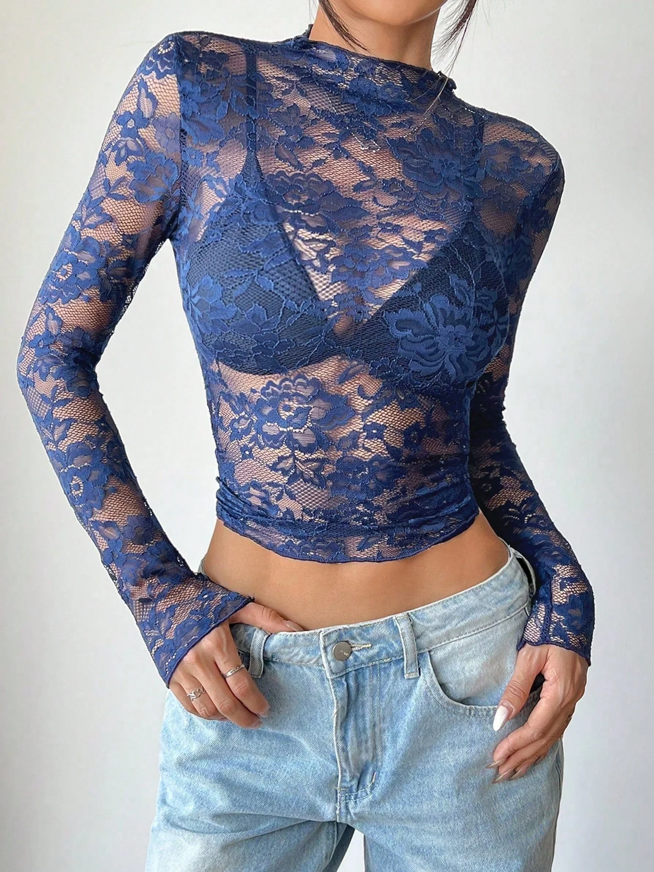 Cropped Spitzenbluse mit langen Ärmeln – Sexy, Transparent & Feminin - Image 15