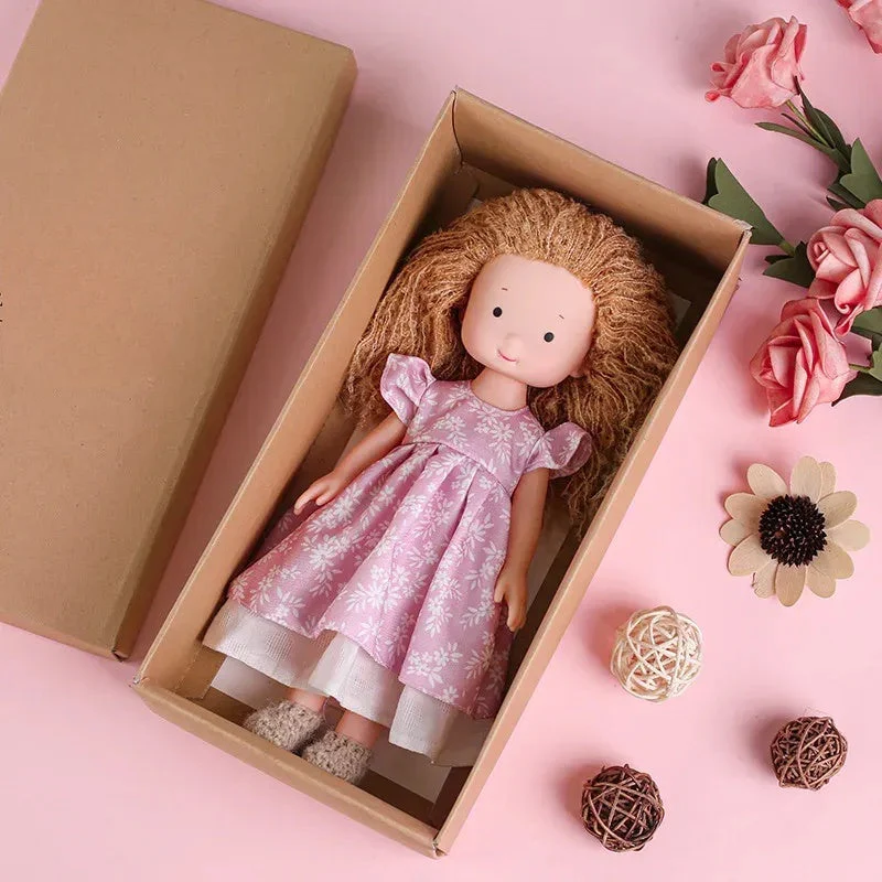 CuddlyCharm | Plüsch-Anziehpuppe mit Accessoires Geschenkset - Image 14