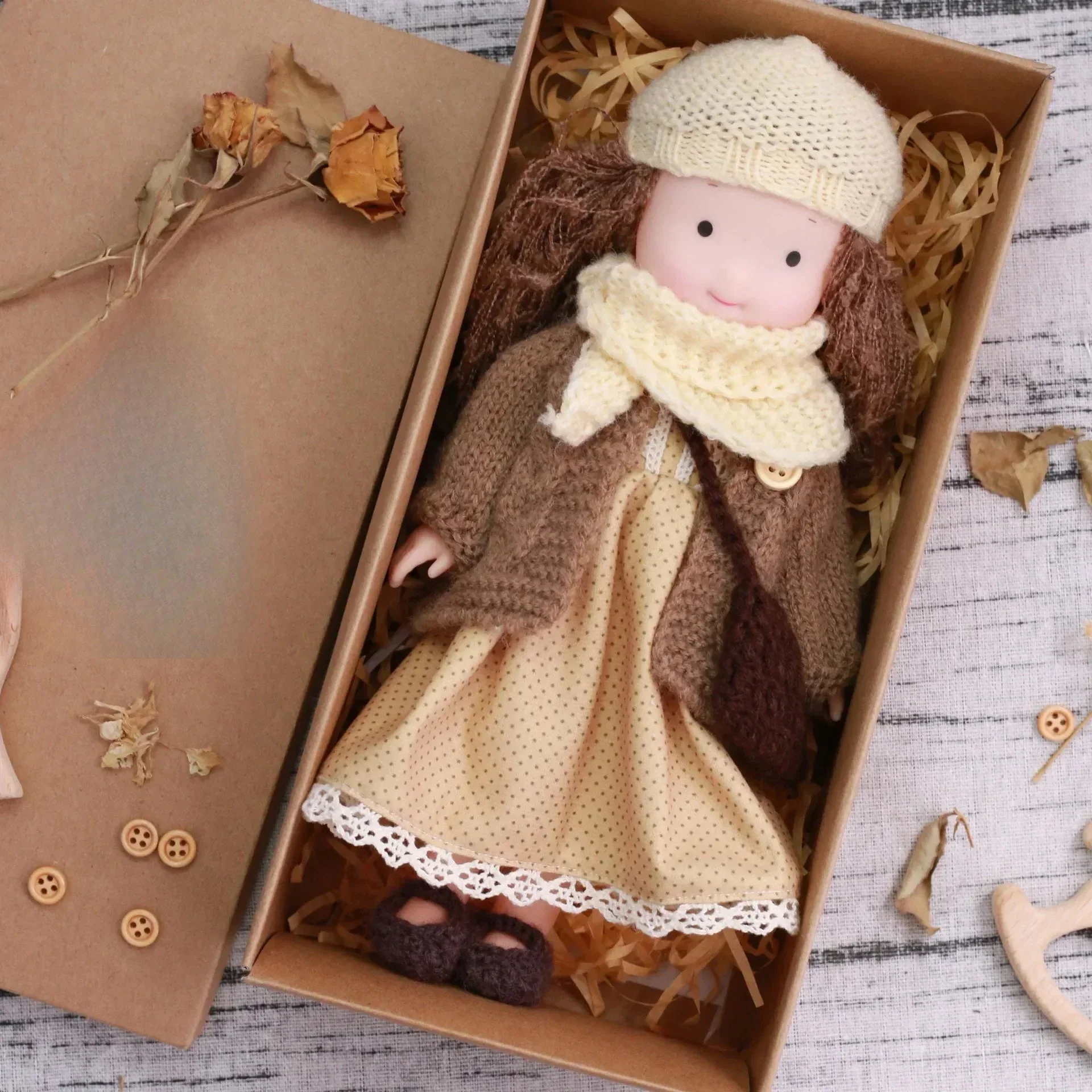 CuddlyCharm | Plüsch-Anziehpuppe mit Accessoires Geschenkset - Image 2