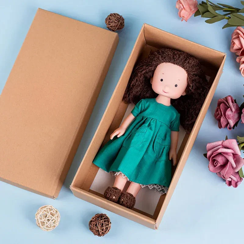 CuddlyCharm | Plüsch-Anziehpuppe mit Accessoires Geschenkset - Image 9