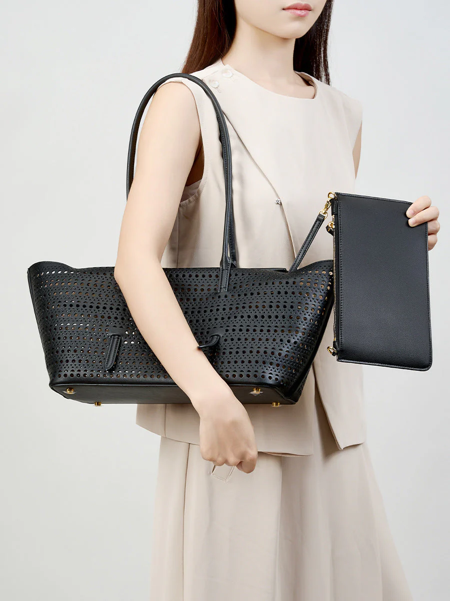 CYNTHIA - Image 4