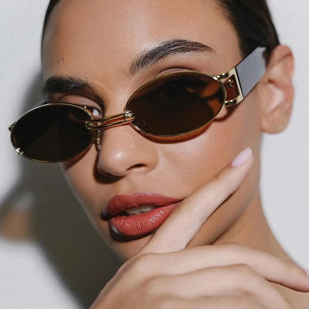 Damen Elegante Zeitlose Ovale Sonnenbrille - Image 3