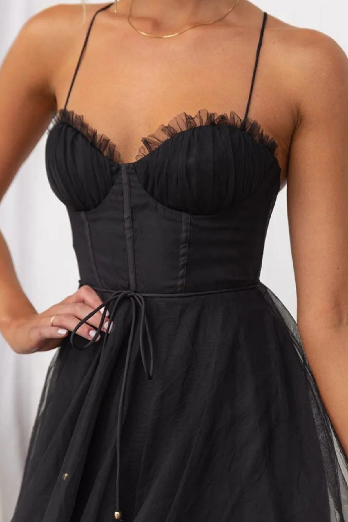 Damen elegantes fließendes Kleid für Hochzeitsgäste | Midi - Image 9