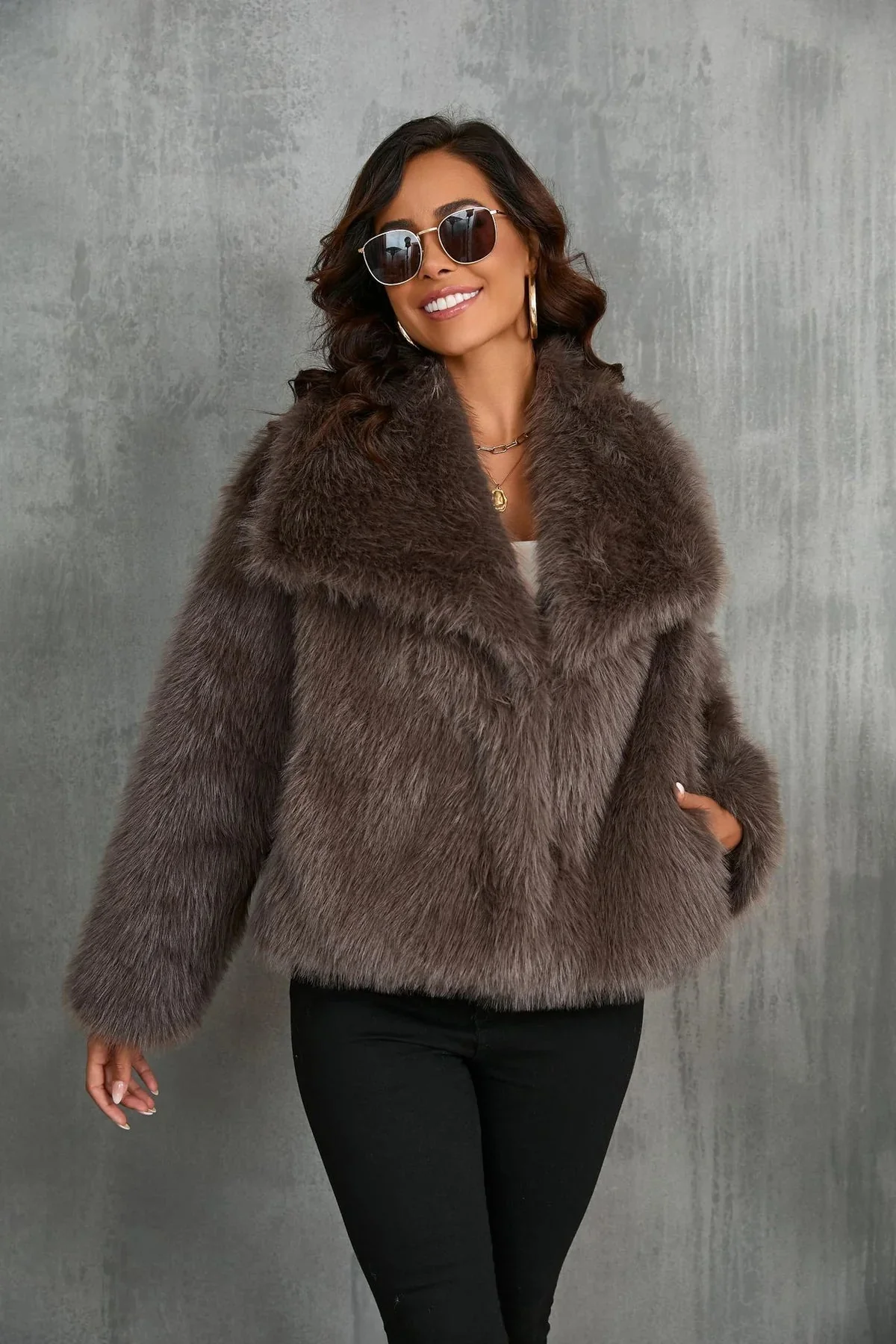 Damen Jacke | Kurze Ausführung mit betontem Kragen - Image 9