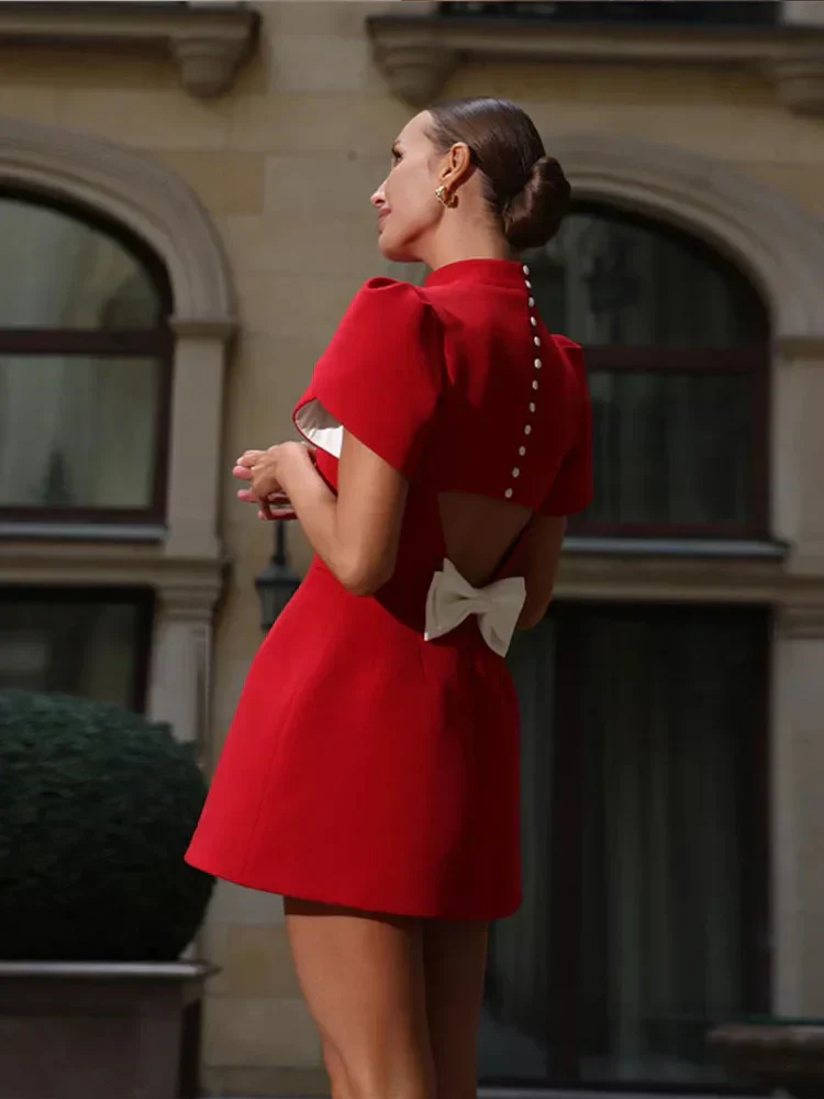 Damen Kleid | Kurze Linie mit Rundhalsausschnitt und klarer Form - Image 3