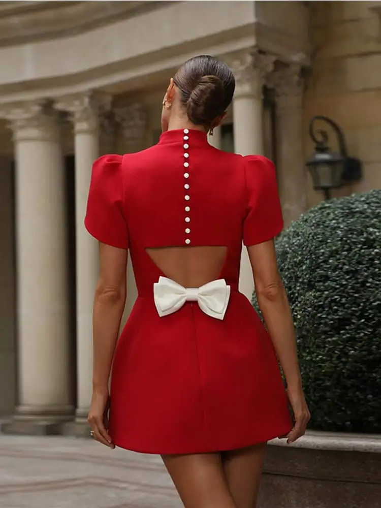 Damen Kleid | Kurze Linie mit Rundhalsausschnitt und klarer Form - Image 4