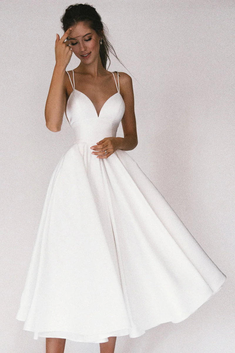 Damen Kleid | mittellanger Schnitt mit V-Ausschnitt-Struktur - Image 9
