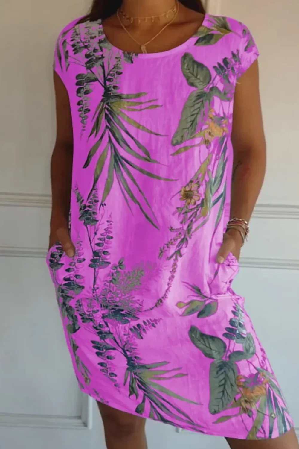 Damen lässiges geblümtes Kleid mit Taschen | Mini - Image 4