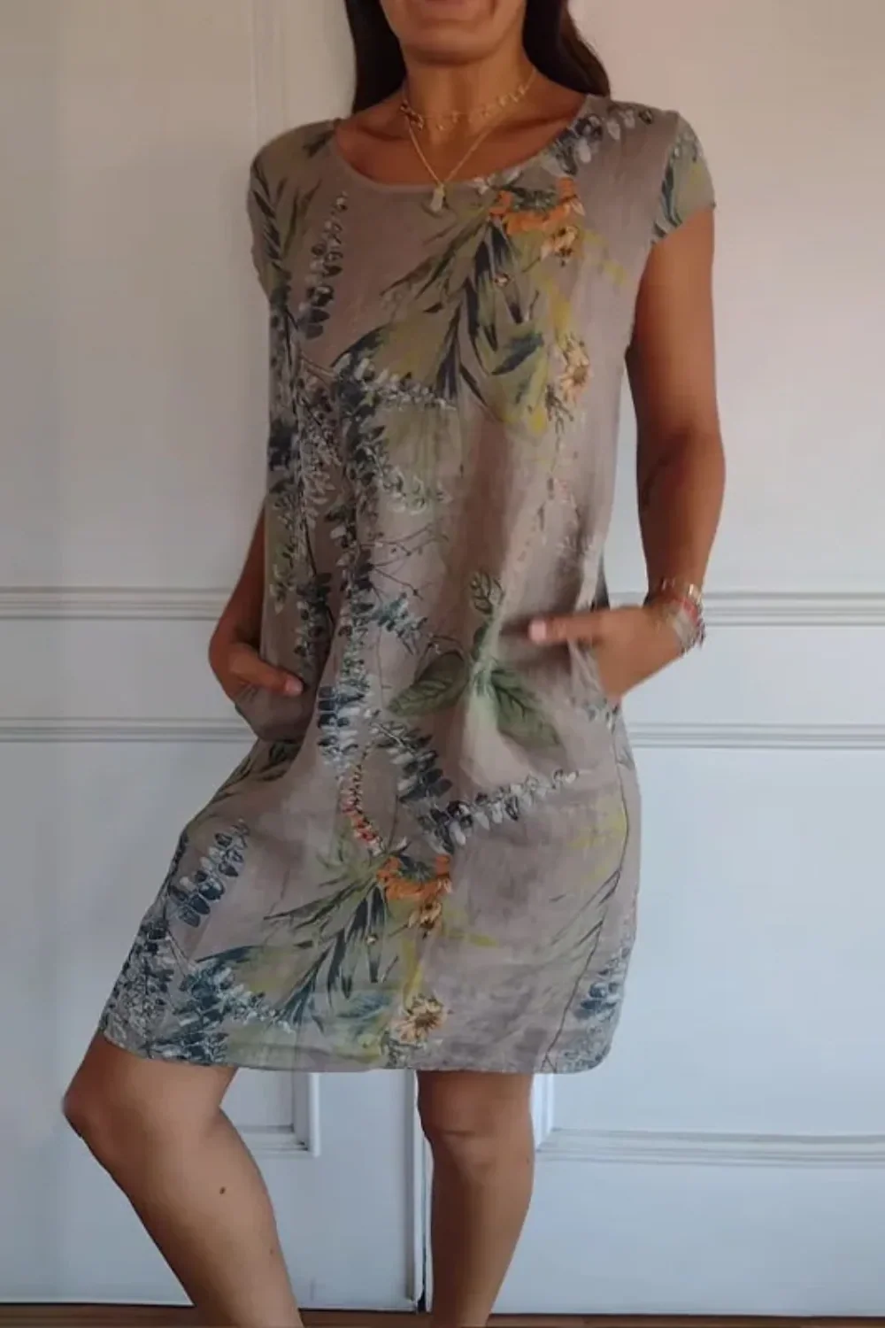 Damen lässiges geblümtes Kleid mit Taschen | Mini - Image 6