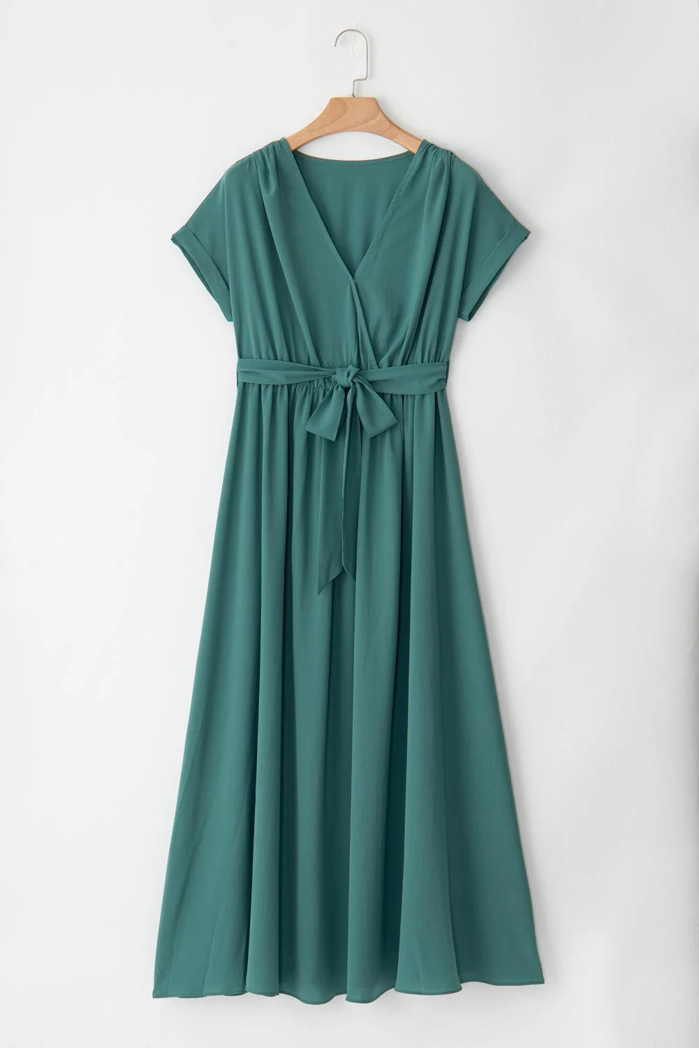 Damen Maxikleid mit Gürtel und V-Ausschnitt - Image 5