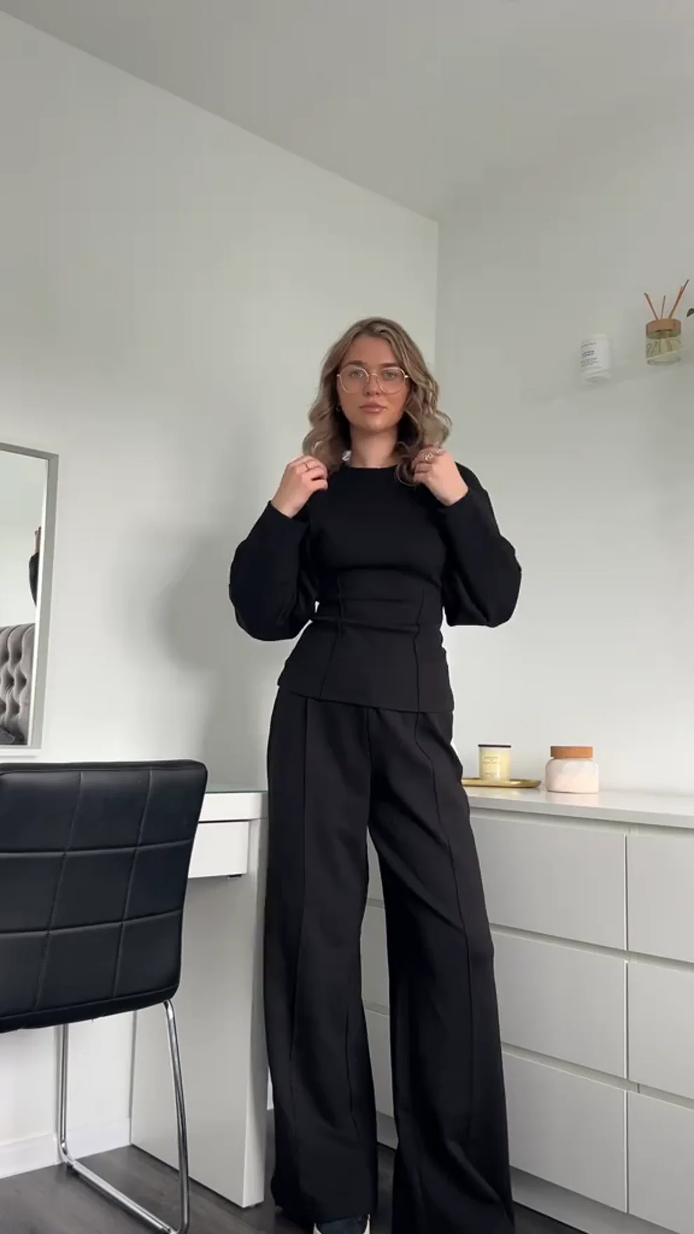 Damen Set | Oversized Top mit weitem Bein und klarer Form - Image 3