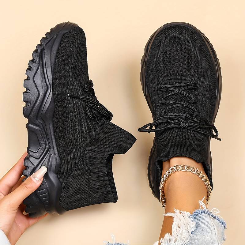 Damen Sneaker | Geschlossene Form mit sportlicher Linienführung - Image 4