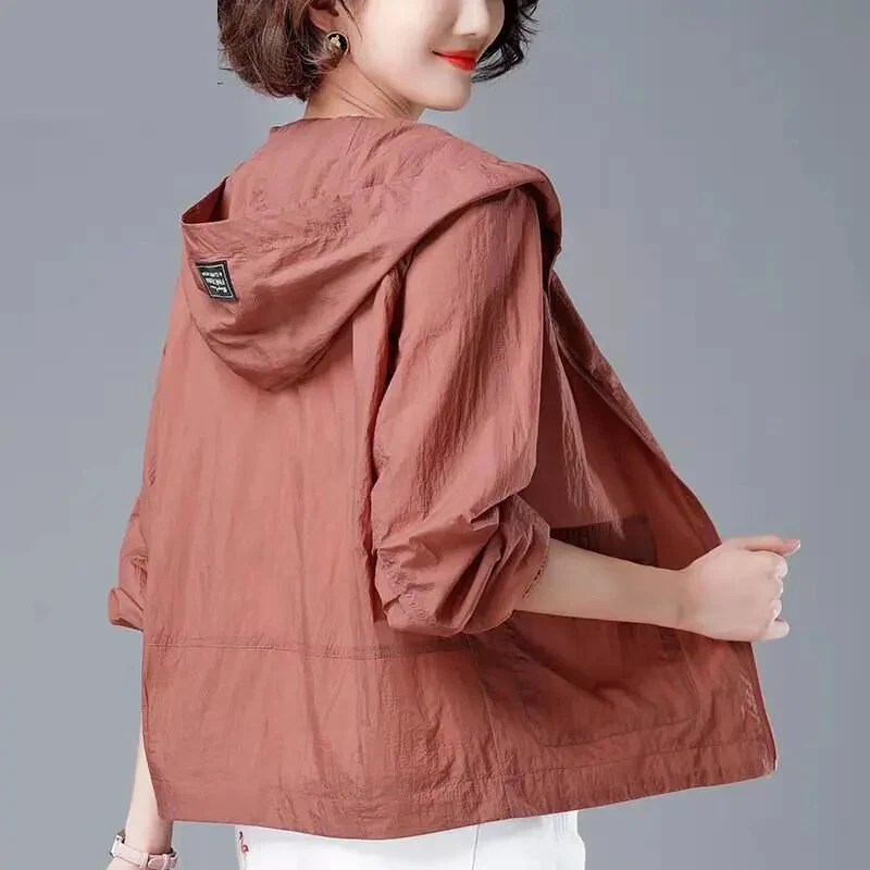 Damen Winddichte RegenJacke | Mit Kapuze - Image 4