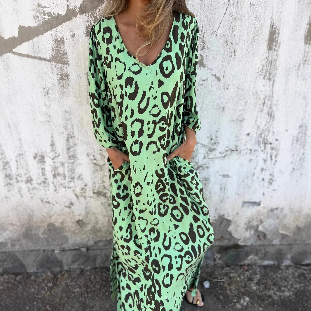 Denise | Kleid mit Leo-Muster - Image 4