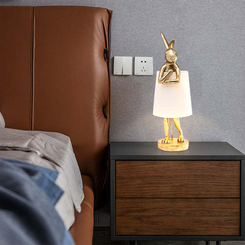 Design Tischlampe „Goldenes Kaninchen“ – Stilvolle Deko & Stimmungslicht - Image 5