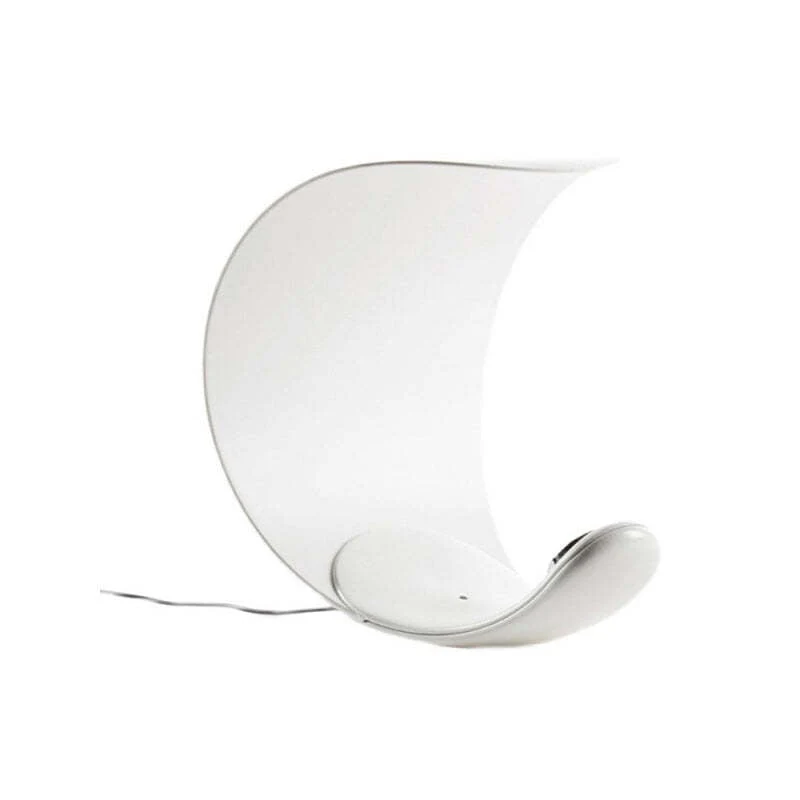Designer Tischlampe „Halbmond“ – Modernes LED-Lichtobjekt im Mond-Design - Image 6
