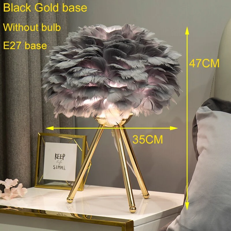 Designer Tischlampe mit Federschirm – Goldenes Stativ & Weiches Stimmungslicht - Image 10