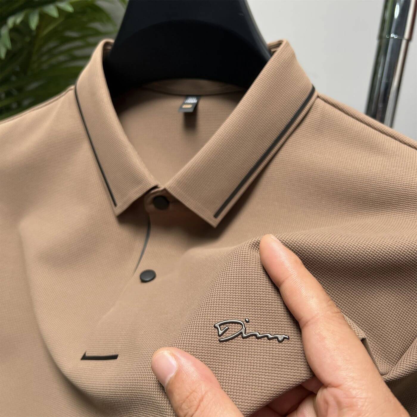 Dino – Hochwertiges Atmungsaktives Poloshirt - Image 4