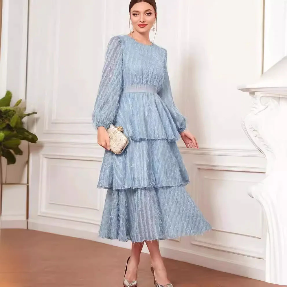 Dorothy- Damen Abendkleid mit voluminösem Tüllrock und Puffärmeln - Image 2