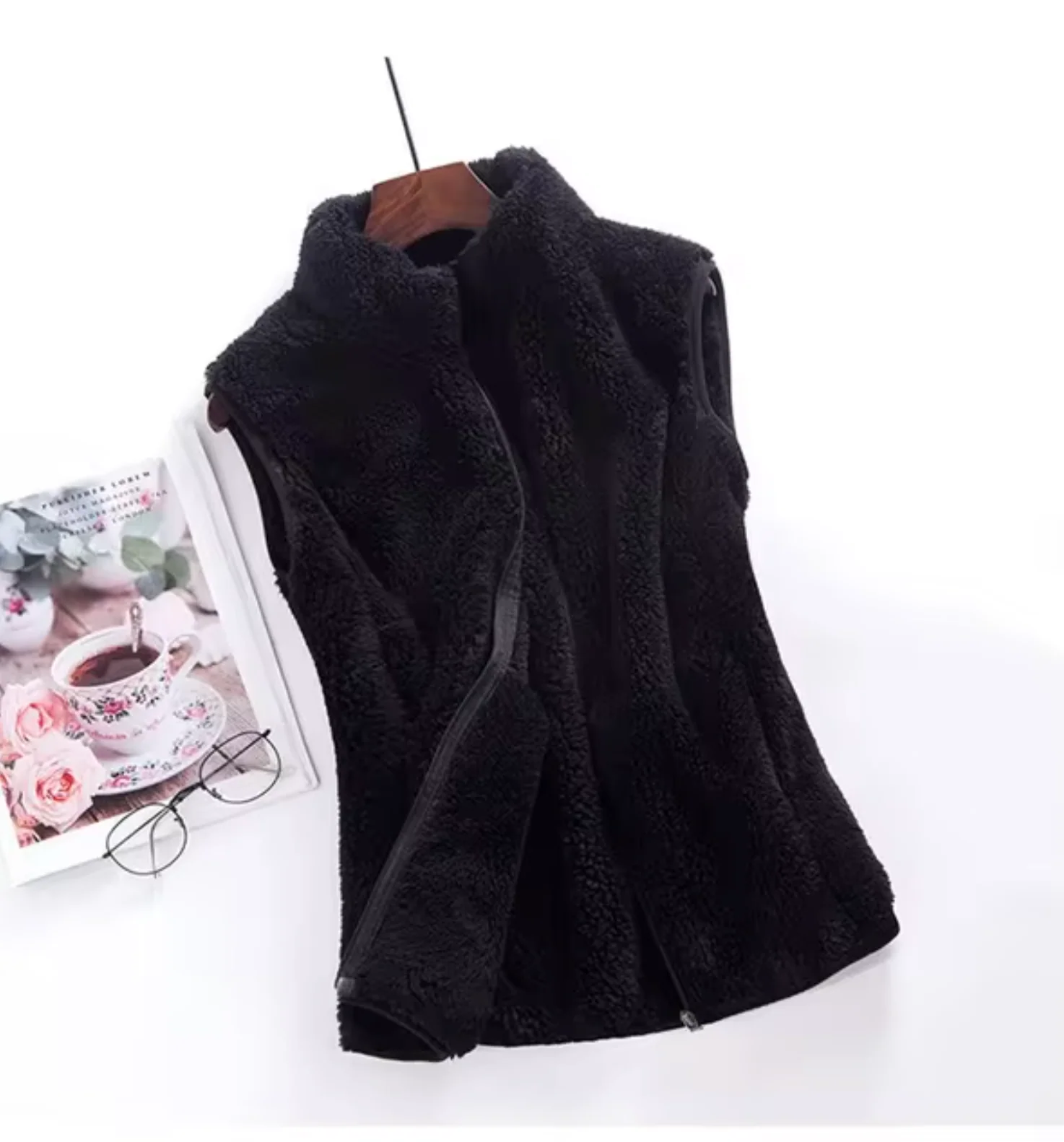 Elegante Damen Fleece-Weste aus Samt - Solveig - Image 2