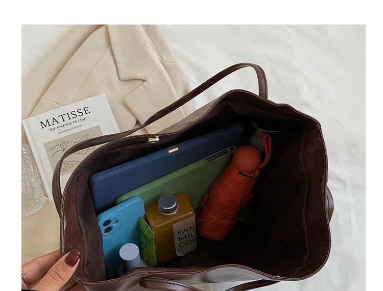 Elegante Damen-Schultertasche, mittelgroß, aus hochwertigem Synthetikgewebe - Image 4