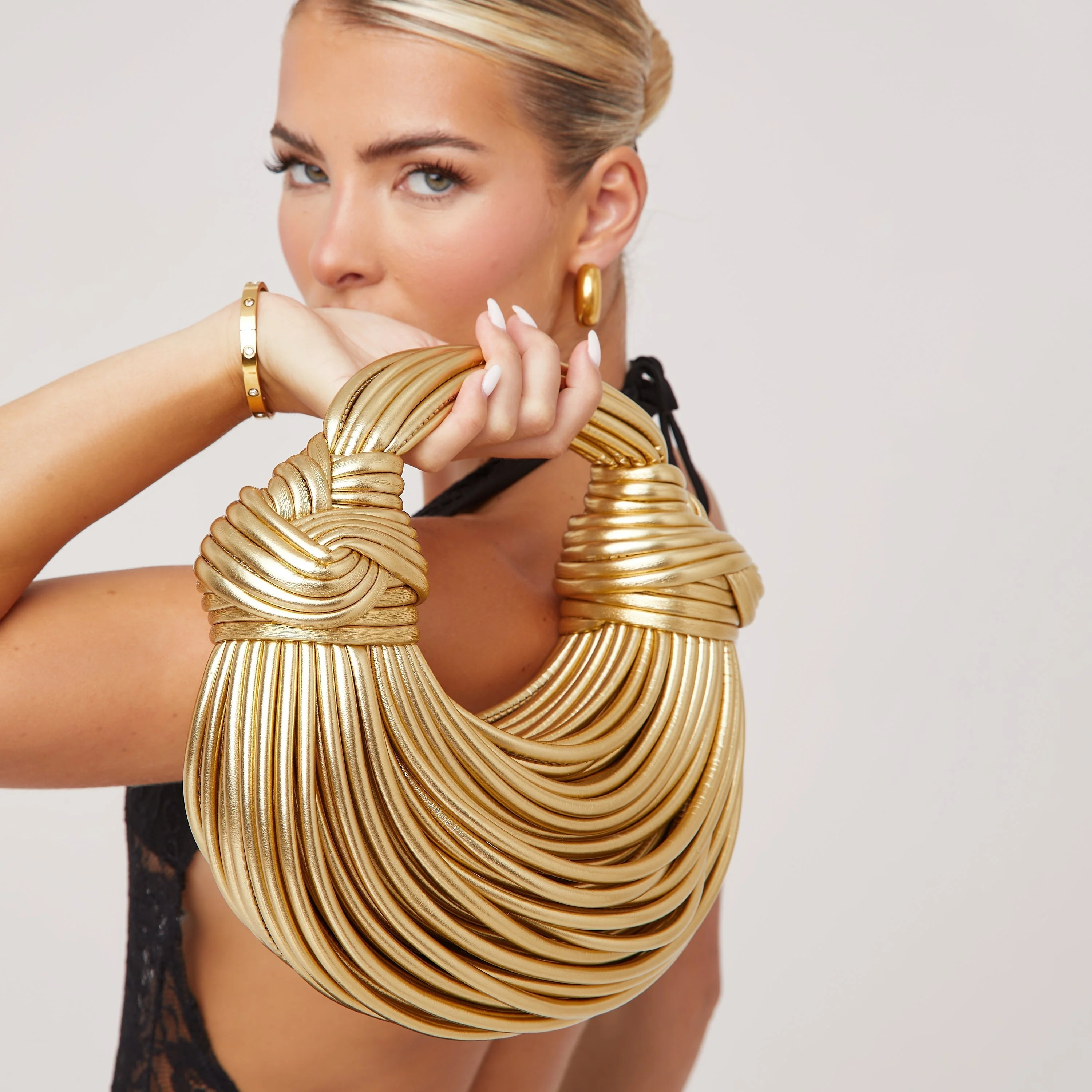 Elegante Damen-Statement-Tasche mit stilvollem Knotendesign und hochwertiger Verarbeitung - Image 5