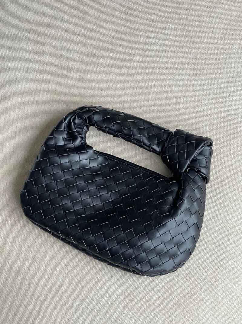 Elegante Damenhandtasche aus praktischem veganem Leder - Image 8