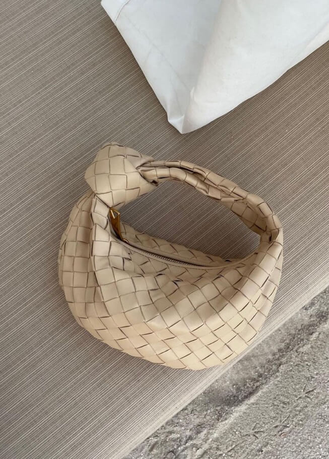 Elegante Damenhandtasche aus praktischem veganem Leder - Image 9