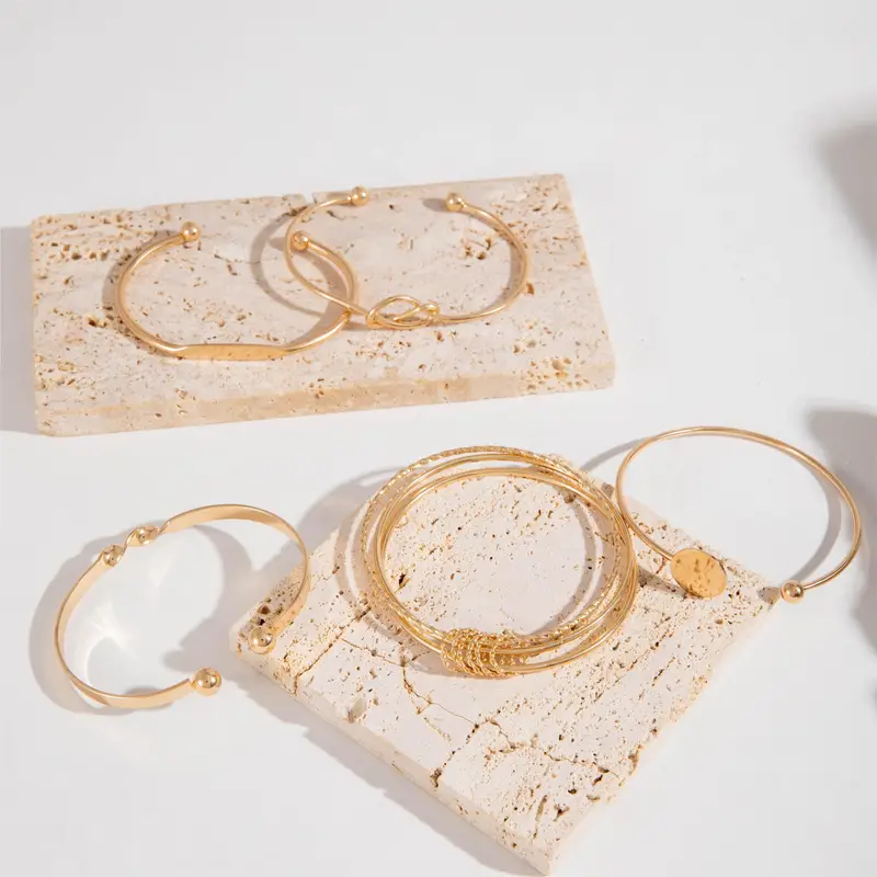 Elegante Knotete Armband Set in Gold - Image 3