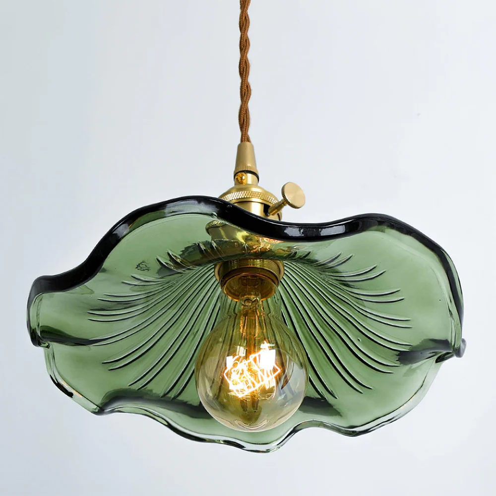 Elegante Pendelleuchte im Hibiskusblüten-Design aus Glas und Messing – Hängelampe für Ess- und Wohnzimmer - Image 6
