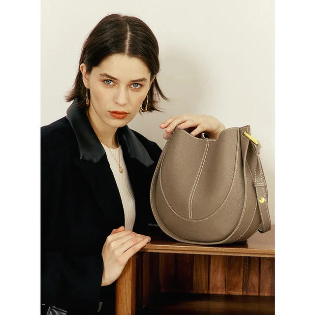 Elegante, runde Damen-Schultertasche aus Leder - Image 6
