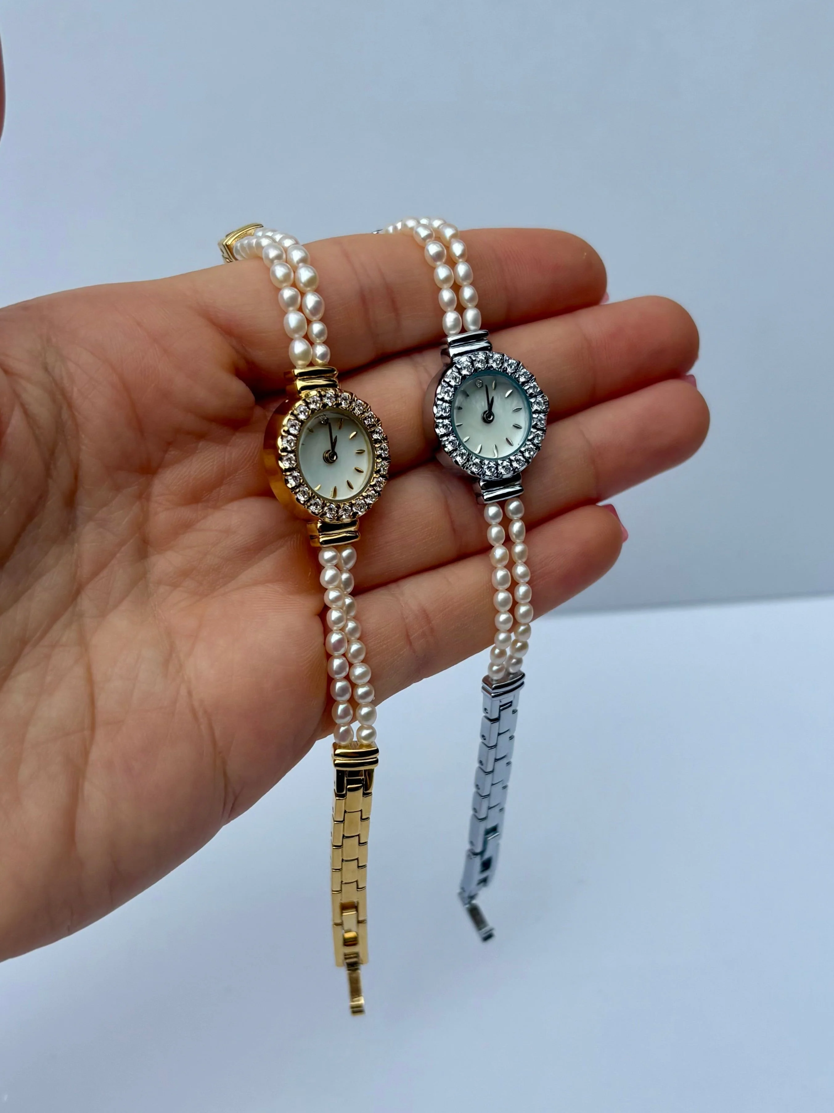 Elegante Vintage Damen Armbanduhr mit Perlendetails - Image 4