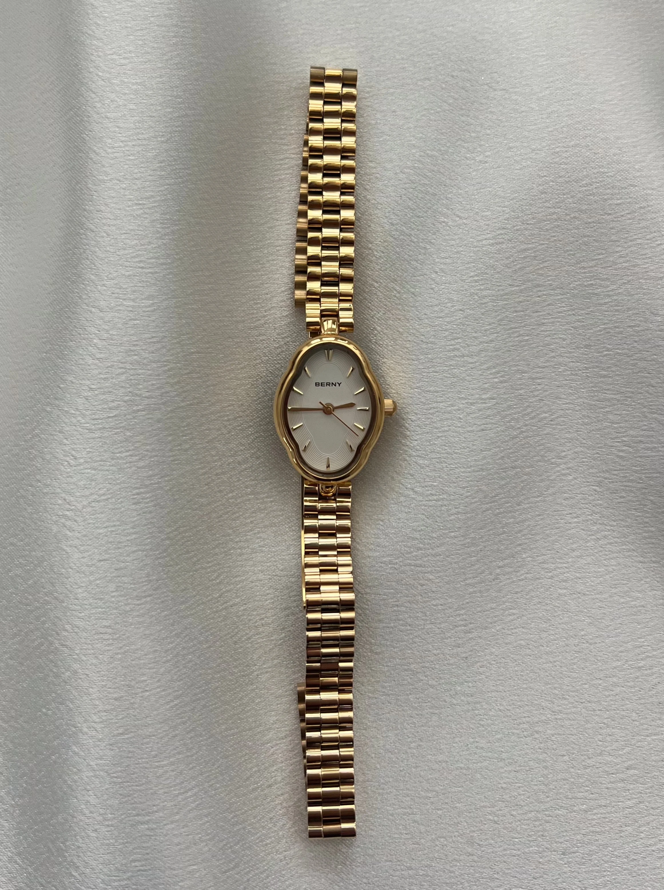 Elegante Vintage Goldene Damen Armbanduhr - Image 2
