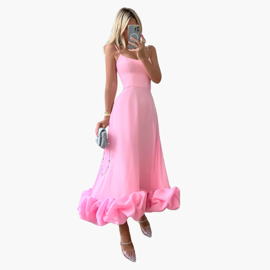 Elegantes fließendes Kleid für Frauen - mit Rüschen am Saum - Image 2