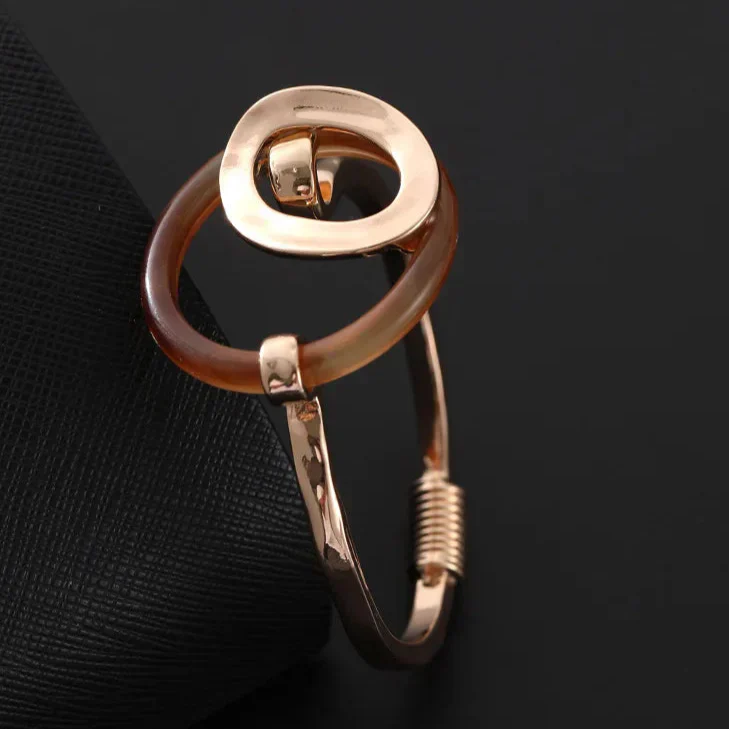 Elegantes Golden Damen Armreif mit Haken-Verschluss - Image 6