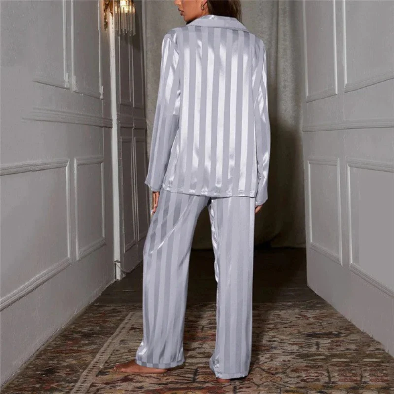 Elegantes Pyjama-Set für Damen | Twin - Image 10
