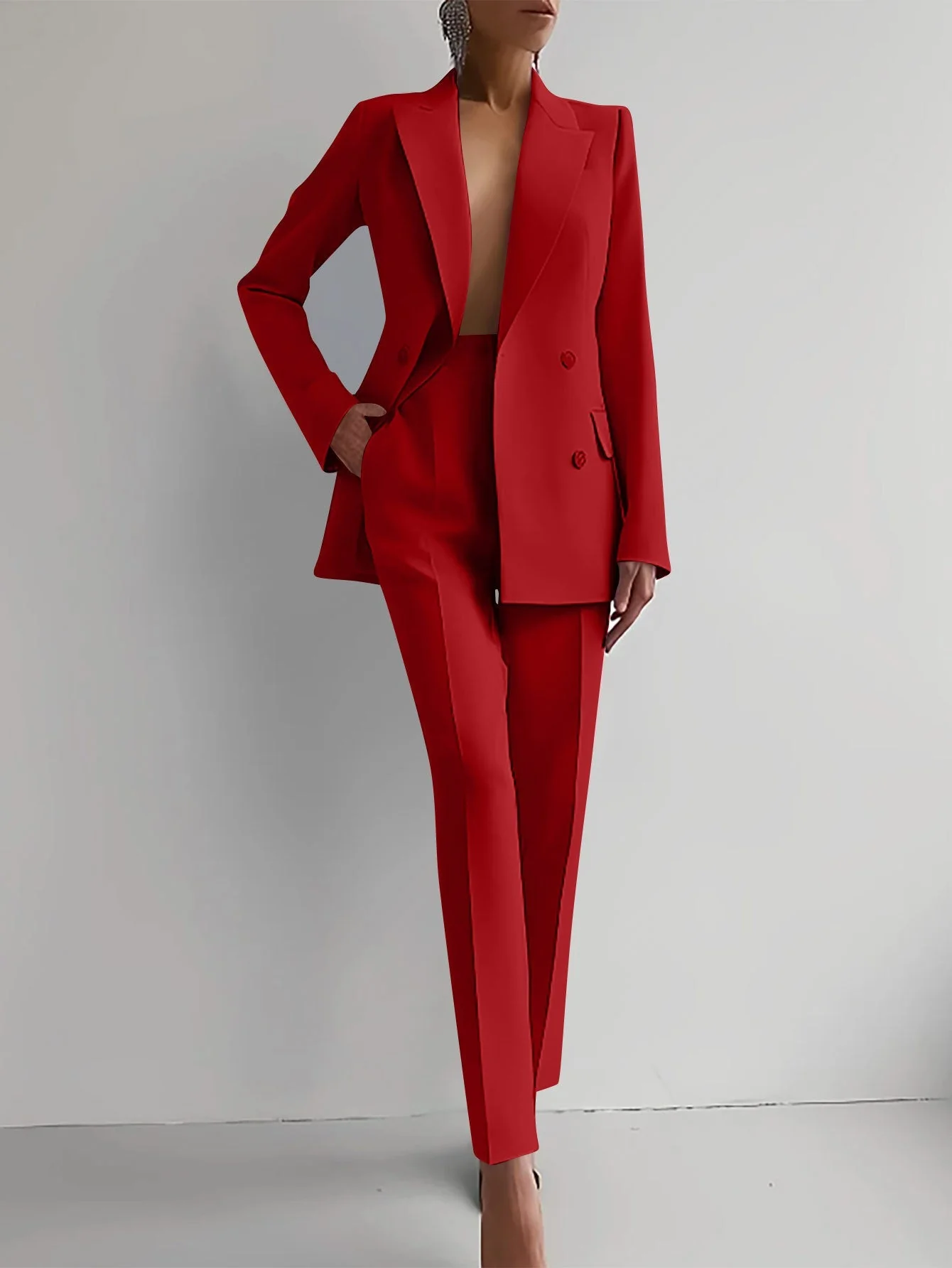 Elena – Eleganter Zweiteiliger Anzug Mit Blazer Und Schmaler Hose - Image 8