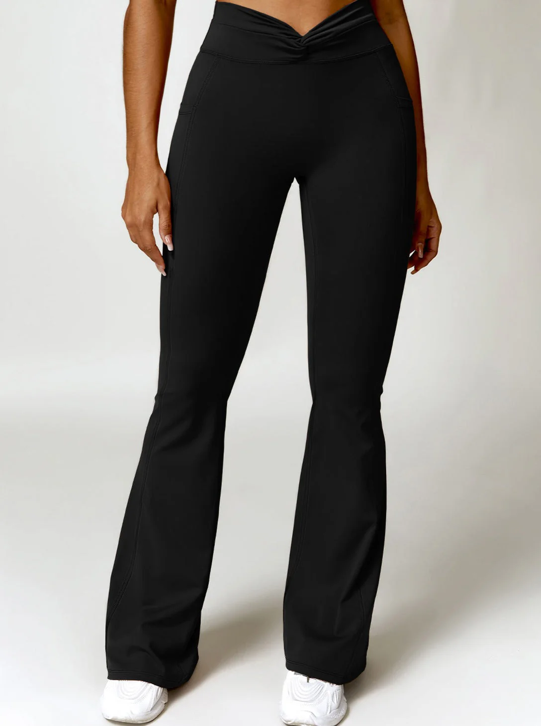 Elena | High-Waist Bootcut Leggings mit Taschen - Image 5