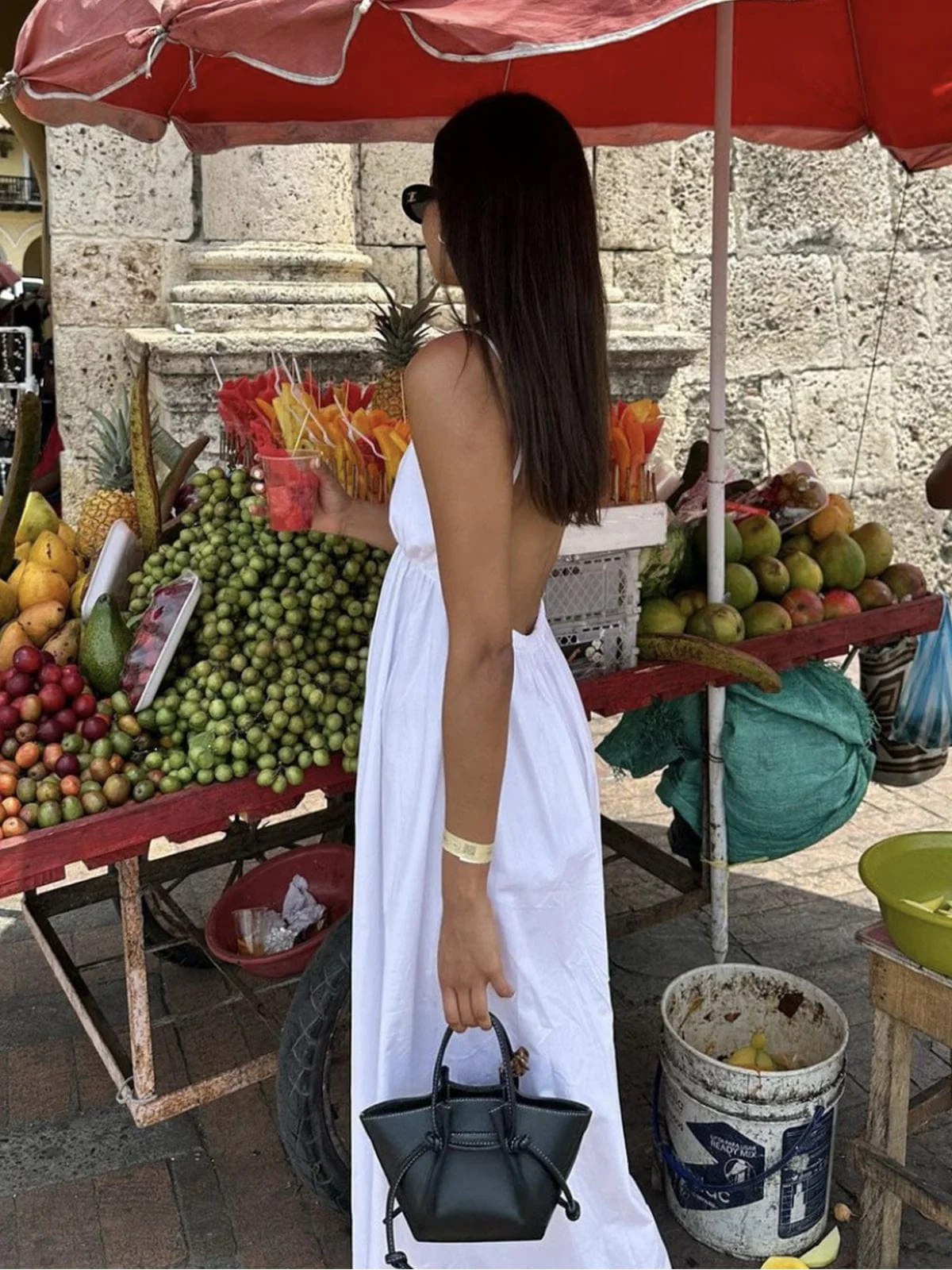 Elena | Rückenfreies Maxi-Kleid mit Cut-Out – Zeitlose Sommer-Eleganz - Image 2