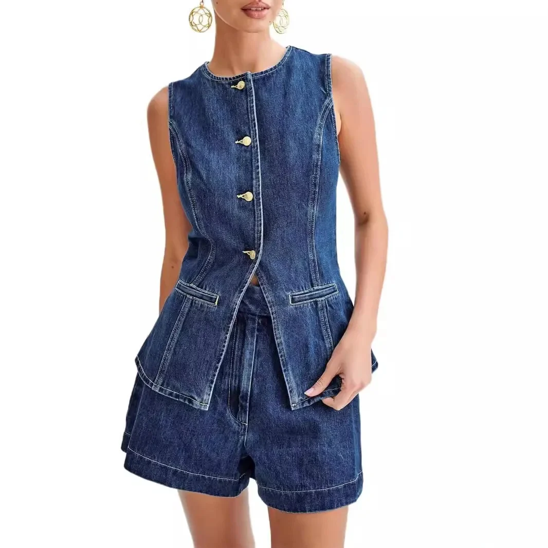 Elena | Stylisches Denim-Zweiteiler-Set mit Weste & Shorts - Image 5