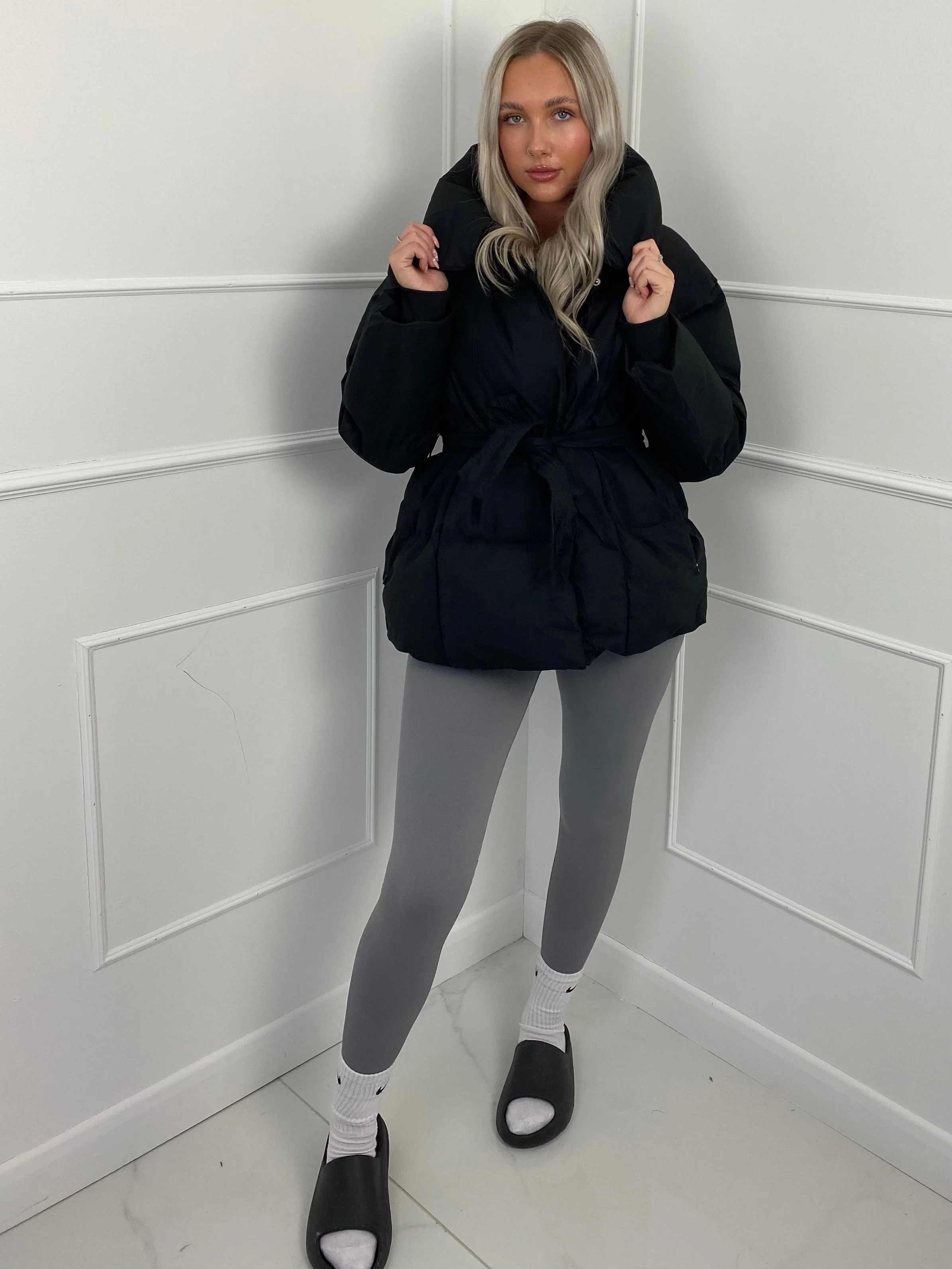 Elina™ | Gesteppte Kurzjacke mit Taillengürtel - Image 6