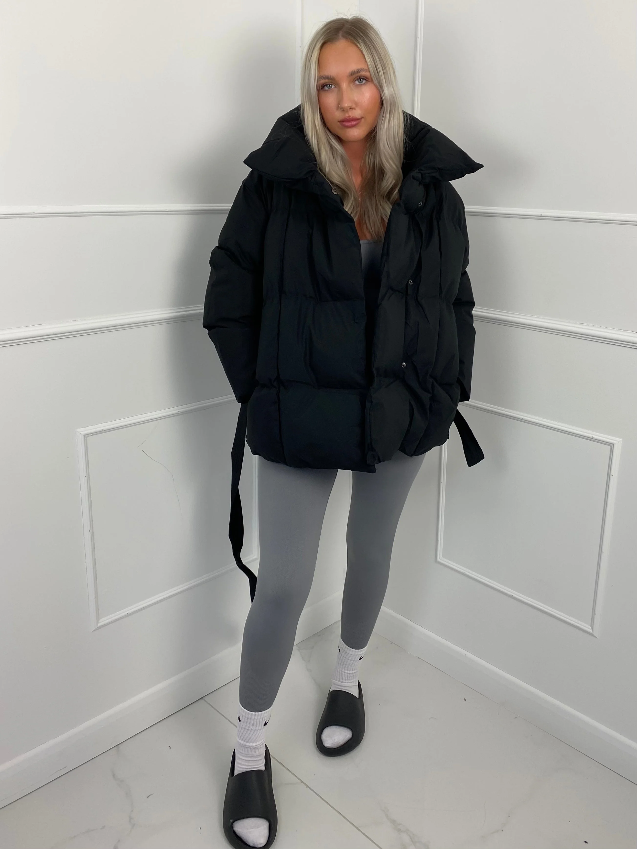 Elina™ | Gesteppte Kurzjacke mit Taillengürtel - Image 8
