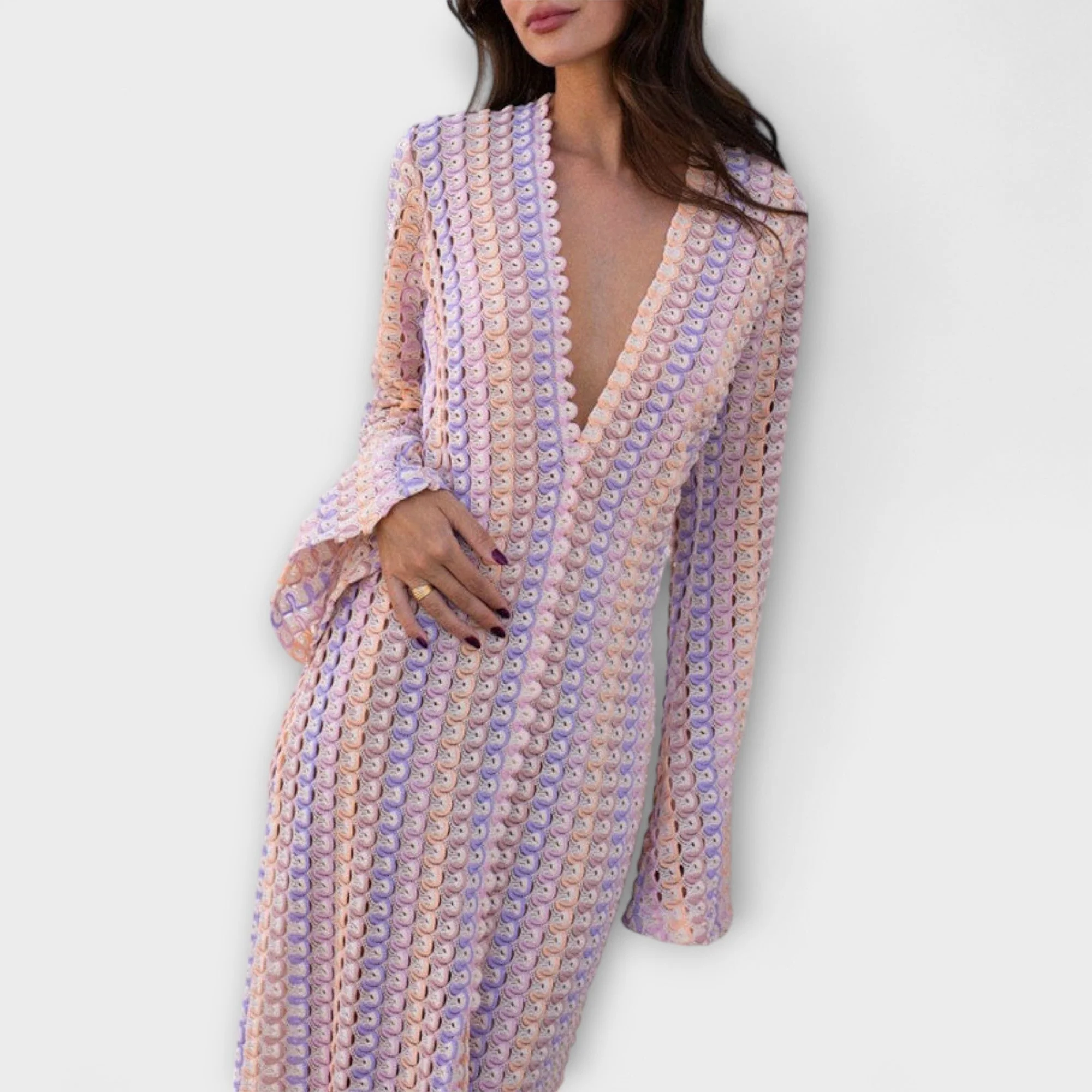 Eliora – Maxikleid mit V-Ausschnitt und Urlaubsflair - Image 10